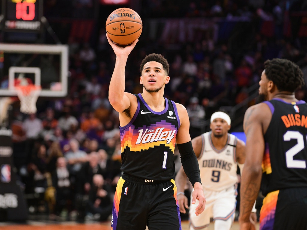 这场比赛不仅展现了布克的强大个人能力，也