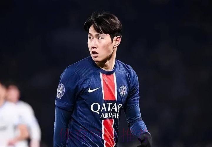 韩媒炮轰巴尔韦德铲抢李刚仁+挥拳挑衅:球迷不满 韩媒炮轰巴尔韦德铲抢李刚仁+挥拳挑衅:球迷不满